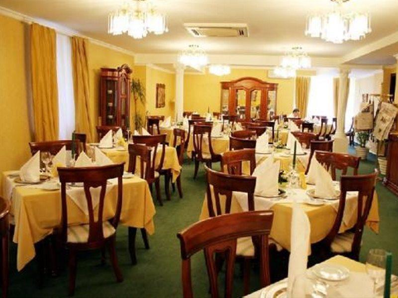 Monte-Nelly Hotel ブカレスト エクステリア 写真