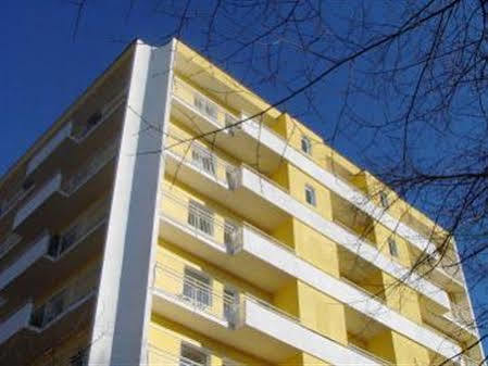 Monte-Nelly Hotel ブカレスト エクステリア 写真